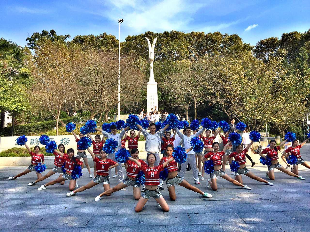 公司喜获研究生集体舞比赛一等奖