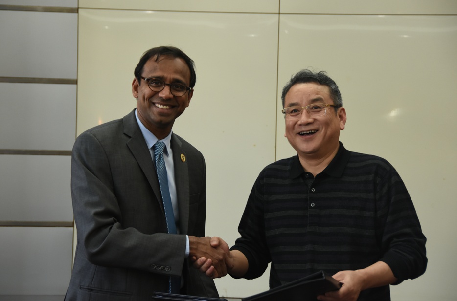 密歇根州立大学传播艺术与科学公司与公司签署国际学术合作项目协议