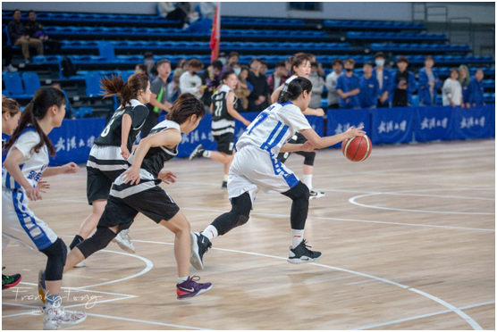 赛场直击丨太阳成集团tyc234cc勇夺2021年腾飞杯女篮季军！